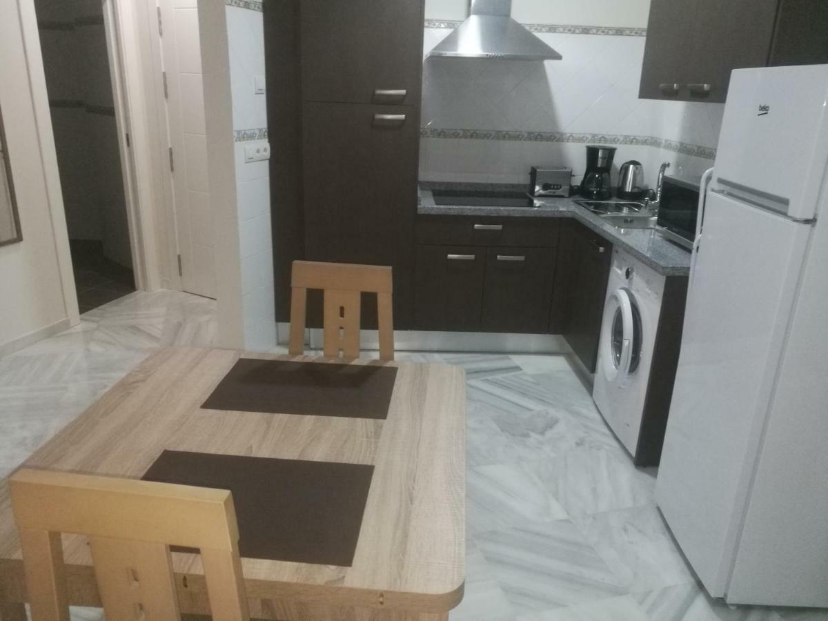 Apartamentos Edificio Vicente Малага Екстериор снимка