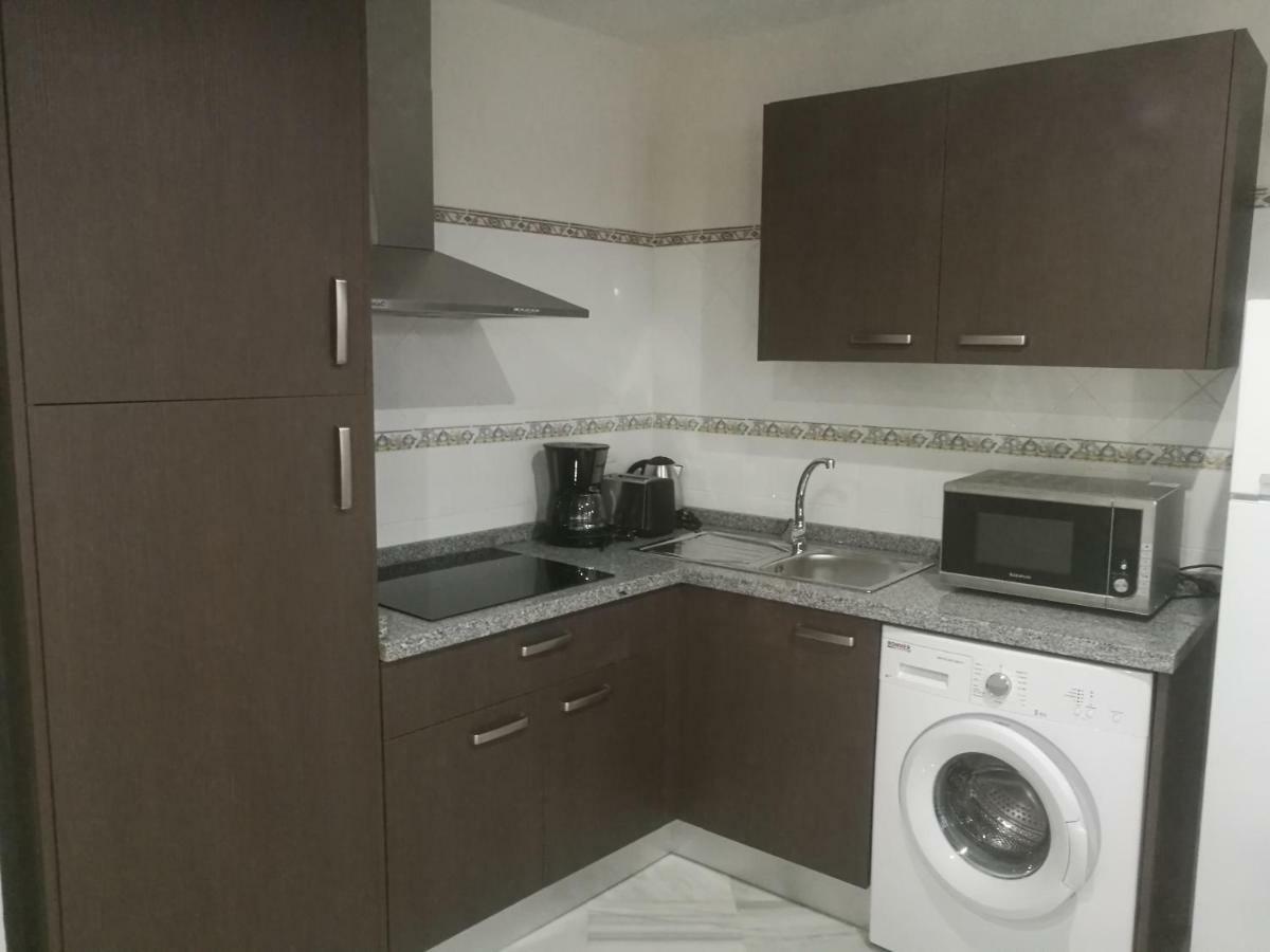 Apartamentos Edificio Vicente Малага Екстериор снимка