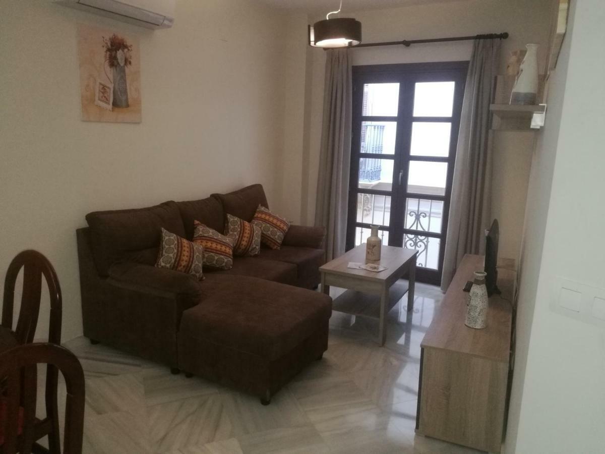 Apartamentos Edificio Vicente Малага Екстериор снимка