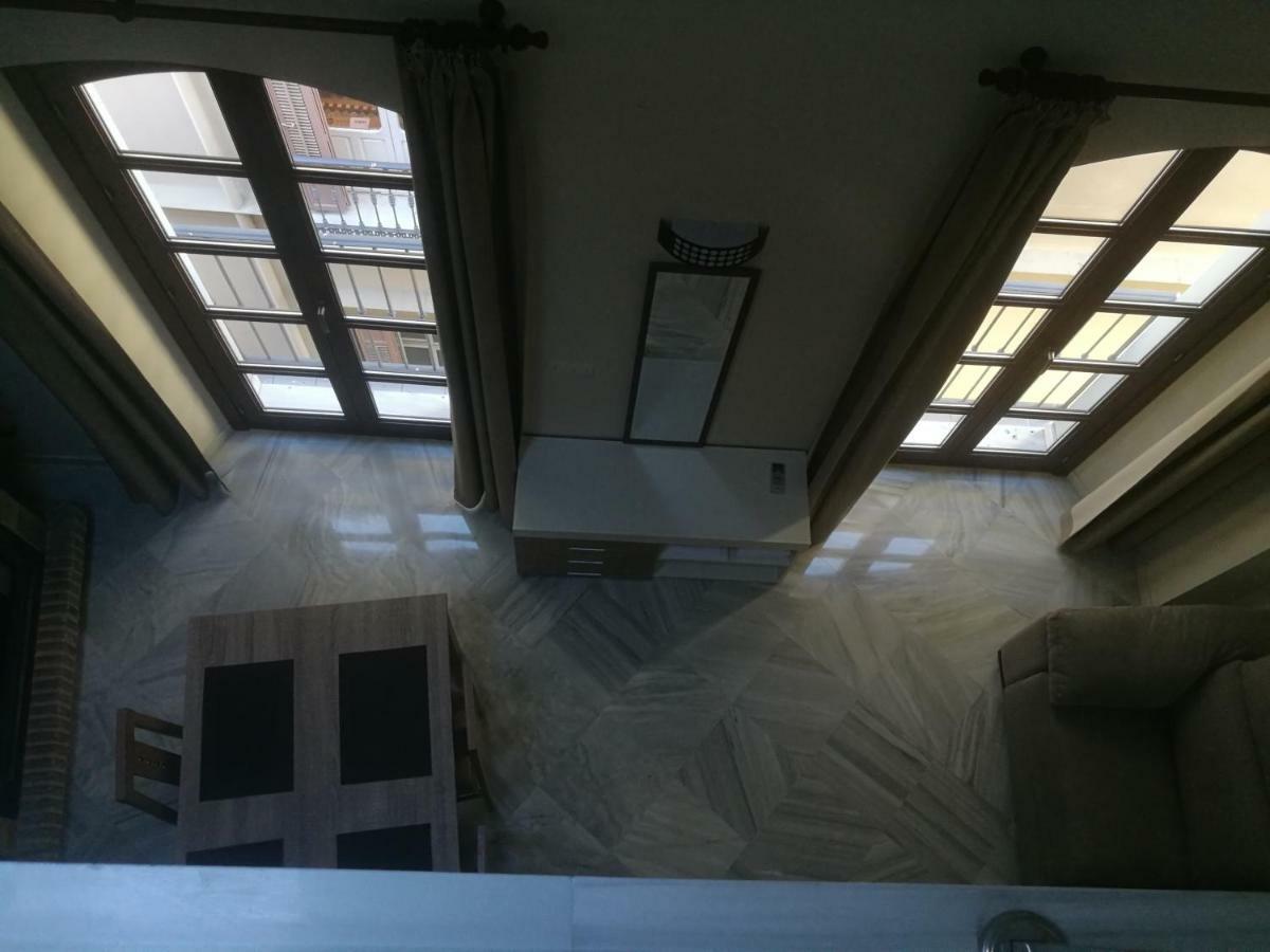 Apartamentos Edificio Vicente Малага Екстериор снимка