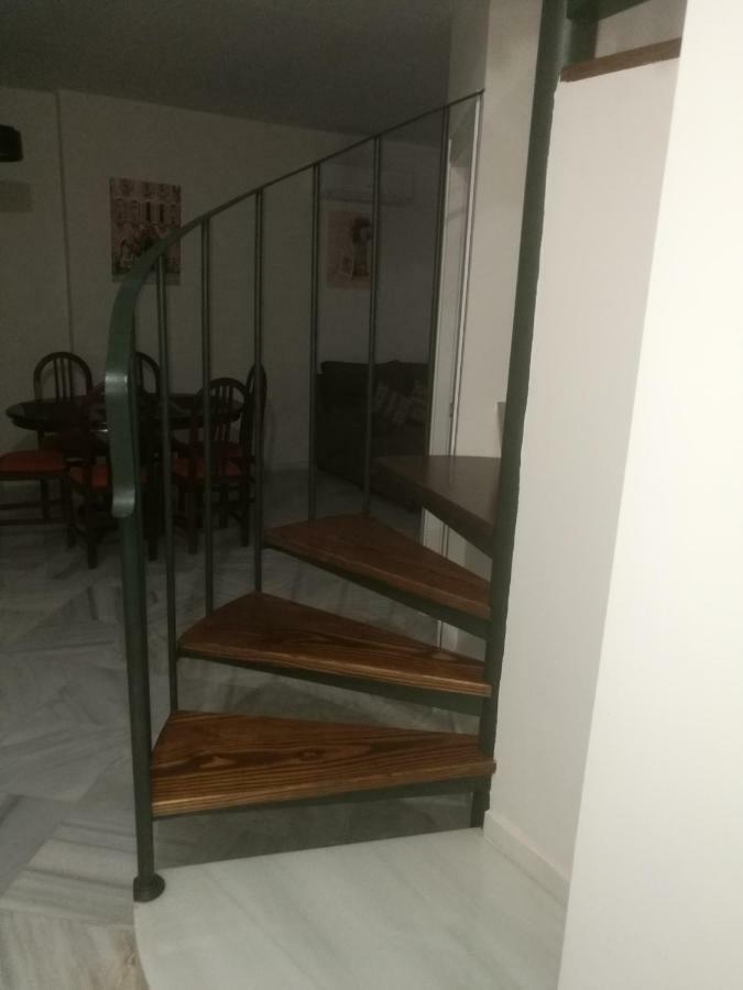 Apartamentos Edificio Vicente Малага Екстериор снимка